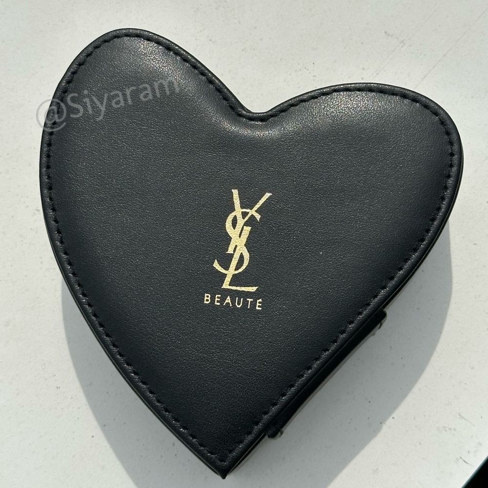 Yves saint Laurent Heart-Shaped clutch/ bag/ purse - Picture 4 of 4